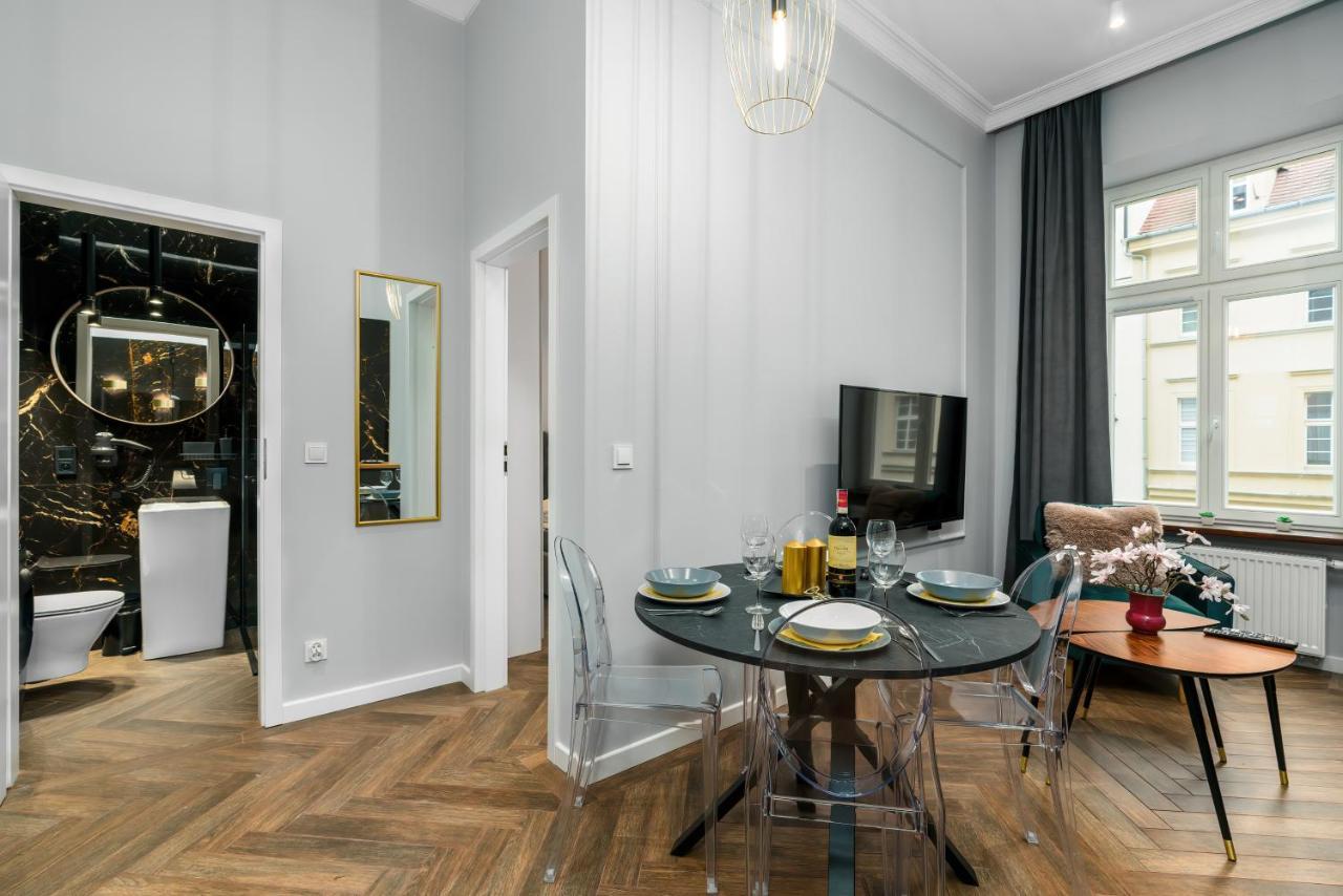Central Apartments Garbary By Noclegi Renters Poznań Exterior foto